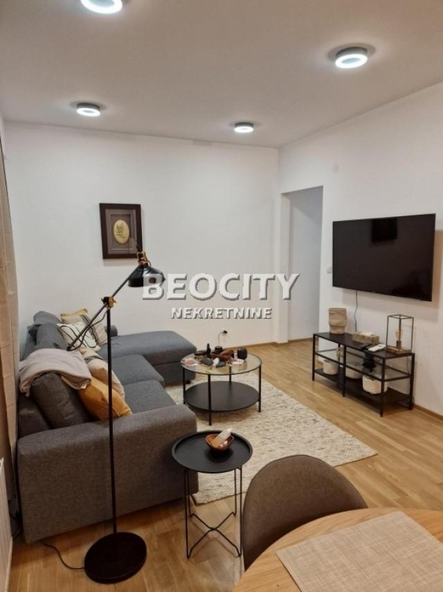 Novi Beograd, Blok 45, (TC Enjub)  -Jurija Gagarina, 2. 0, 55m2, 900EUR GARAŽNO MESTO 