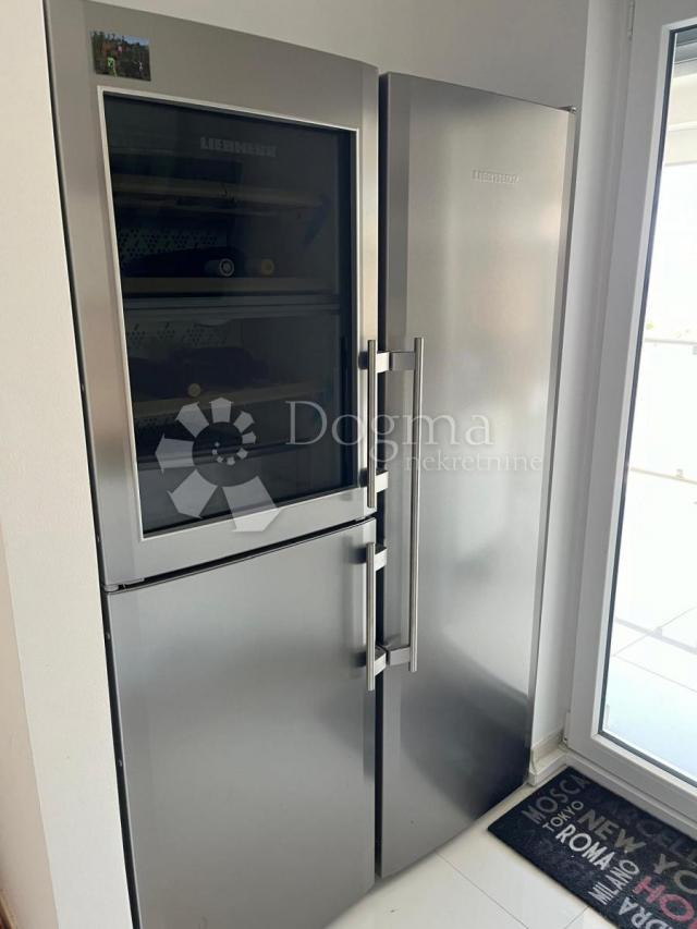 Apartment Njivice, Omišalj, 80m2