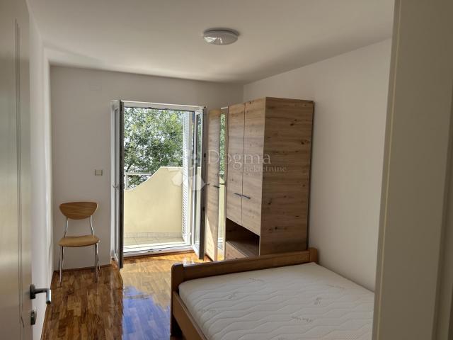 OTOK KRK - MALINSKA - DVOSOBAN APARTMAN S POGLEDOM NA MORE