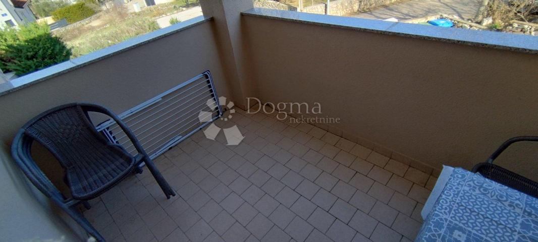 2 APARTMANA  OKOLICA GRADA KRKA