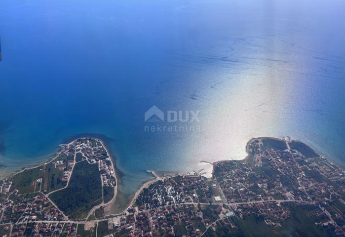 ZADAR, PRIVLAKA - Building plot near the sea