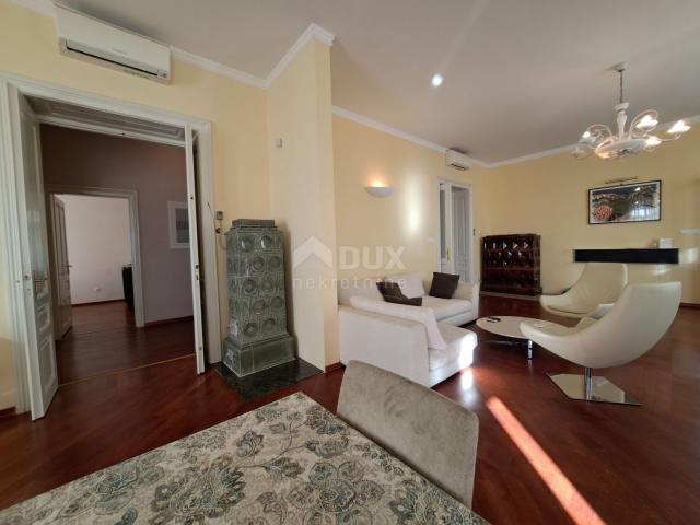 OPATIJA - Luxurious apartment in the center of 180 m2 with 4 parking spaces