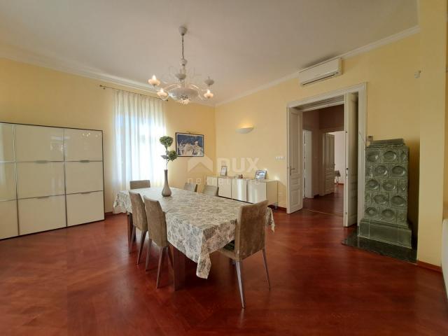 OPATIJA - Luxurious apartment in the center of 180 m2 with 4 parking spaces