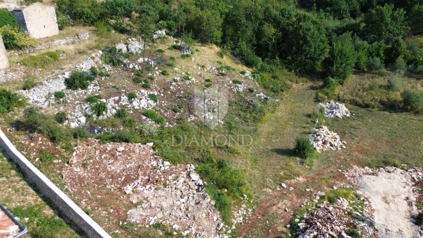 Brseč, building plot with a beautiful view of the sea