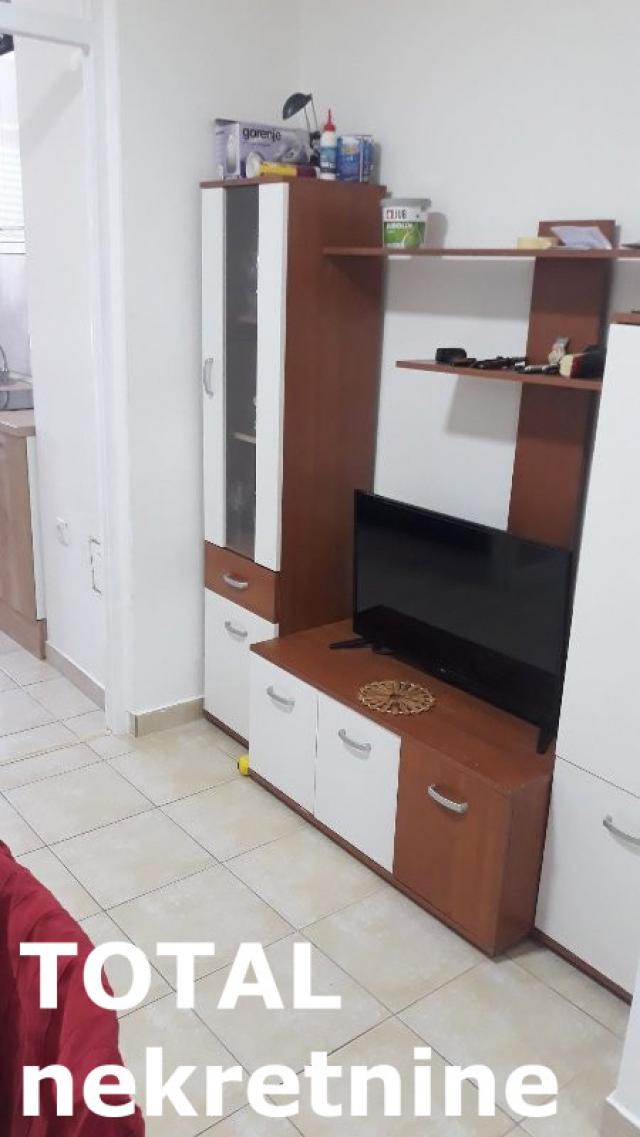 1. 5 Jednoiposoban stan NOVI SAD, 92700€