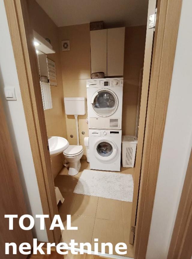 2. 5 Dvoiposoban stan NOVI SAD, 154500€