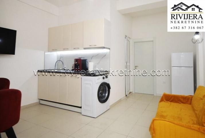 Apartments in the basement, center of Budva