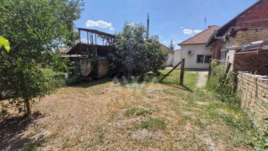 Kula, Kuća od 90 m2 na placu od 774 m2