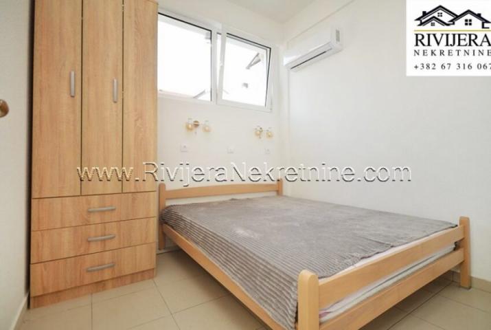 Apartments in the basement, center of Budva