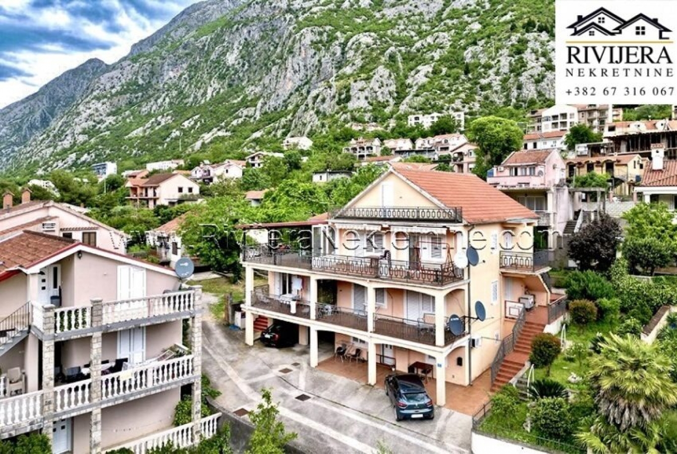 Na prodaju kuća u blizini mora Dobrota Kotor