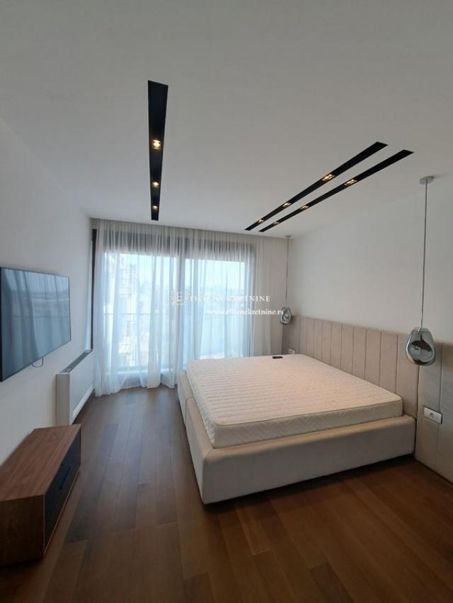 Petosoban lux penthouse, 2 garazna mesta