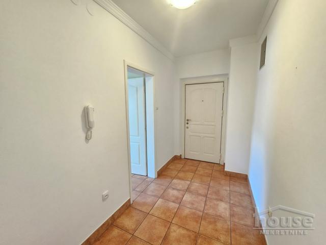 Izdavanje NOVI SAD, SOCIJALNO, kv: 140, € 700, ID: 9116597