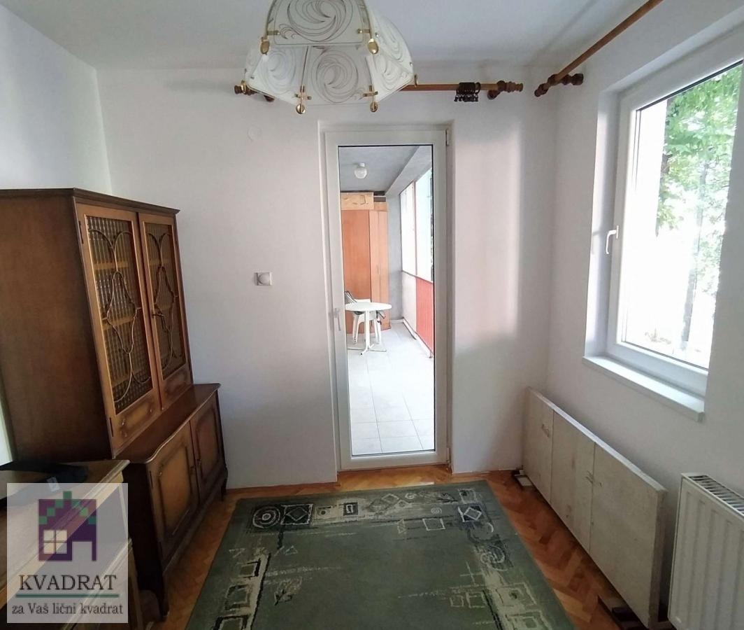 IZDAVANJE! Trosoban stan 58 m², I, Obrenovac - centar – 350 € (GARAŽNO MESTO)