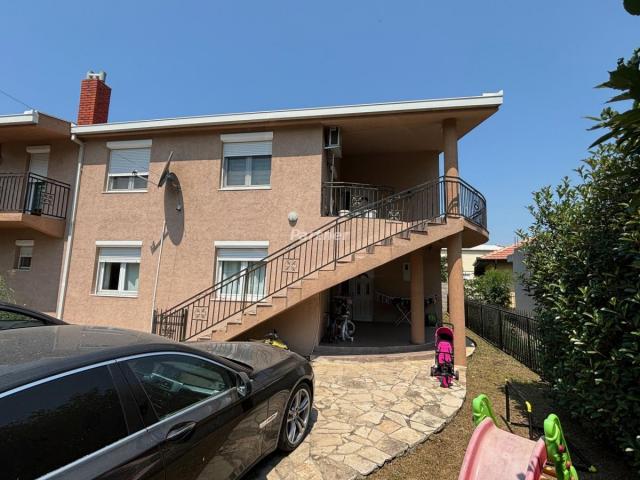 House 300m2 Polje