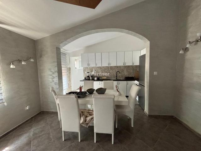 House 300m2 Polje