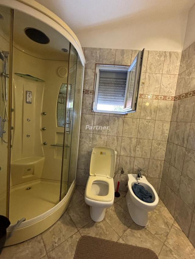 House 300m2 Polje