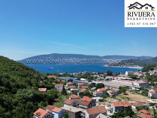 Family house with sea view in Zelenika Herceg Novi