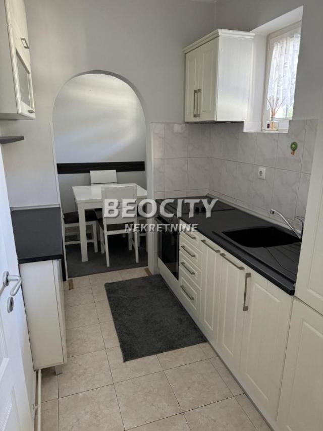 Novi Sad, Centar, Šafarikova, 1. 5, 38m2, 600EUR