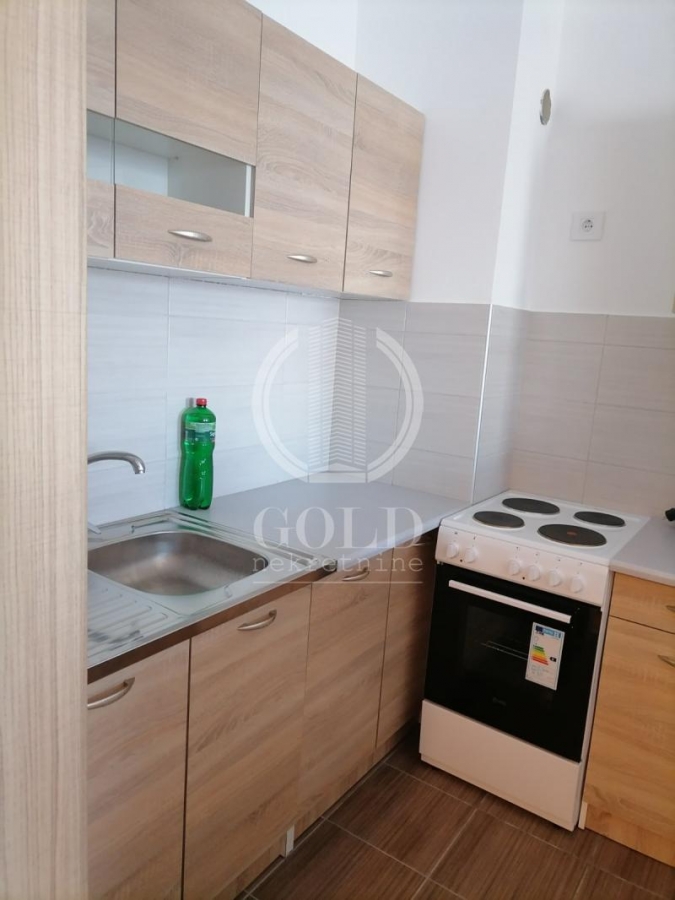 IZDAVANJE: JEDNOIPOSOBAN, JUGOVIĆEVO, 46m2, NOVI SAD ID#5347