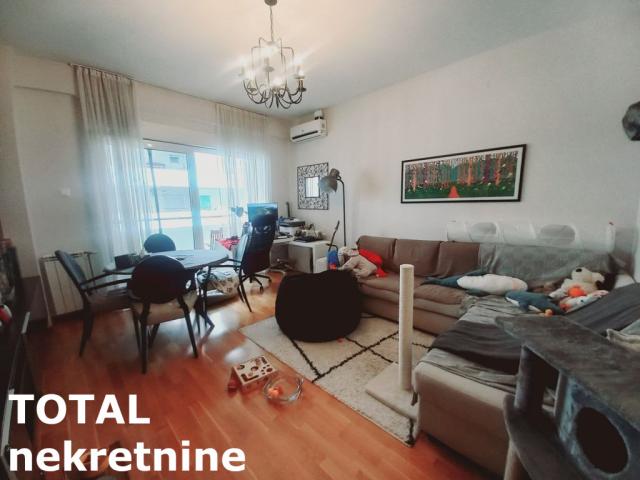 2 Dvosoban stan NOVI SAD, 201880€