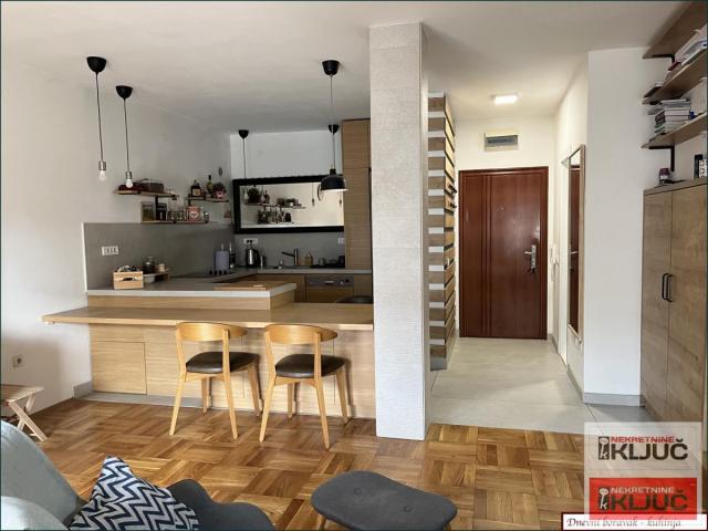 KOD SAJMA, 88m2, Četvrosoban-Duplex