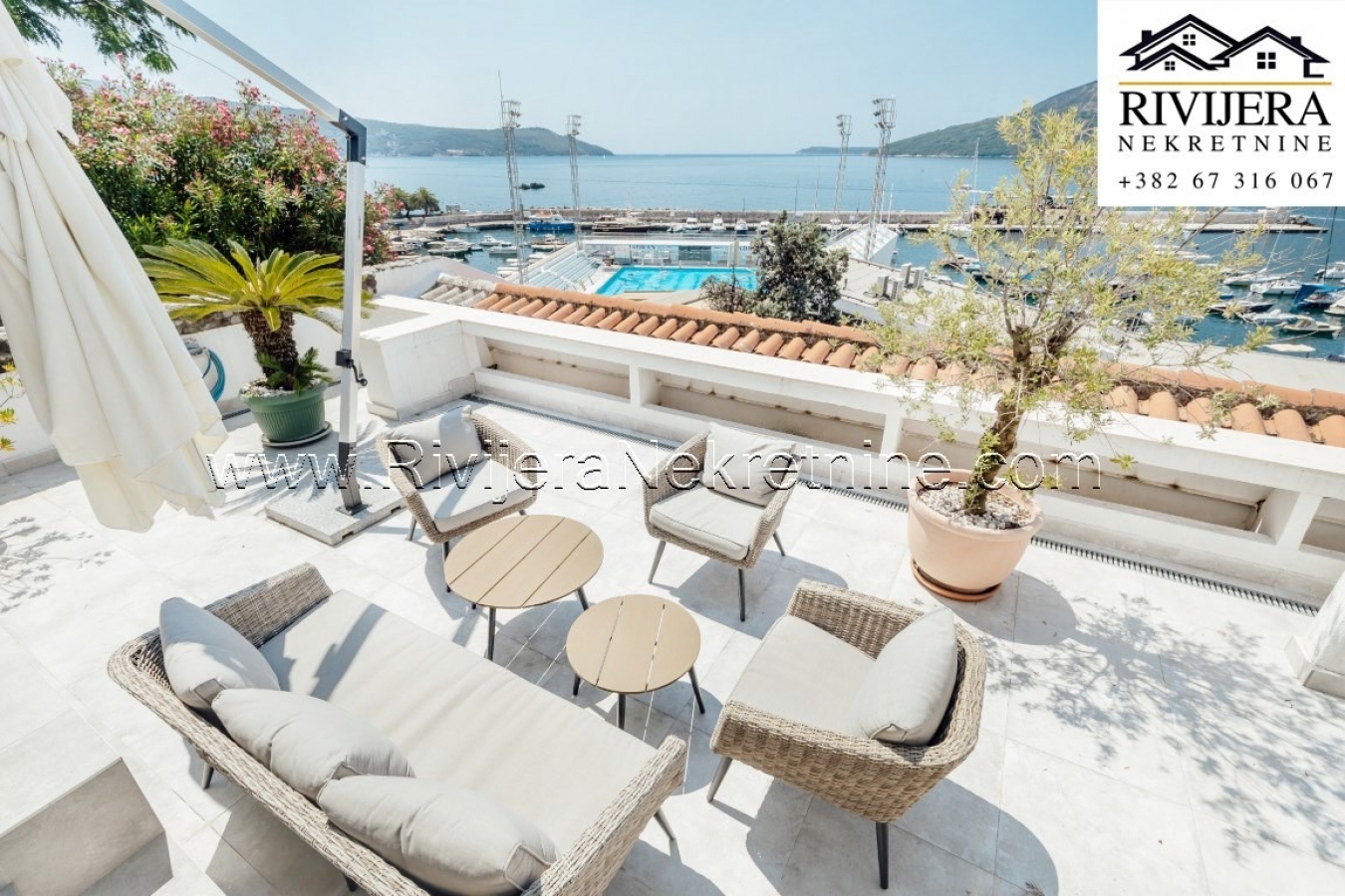 Exclusive waterfront apartment in Herceg Novi Port Skver