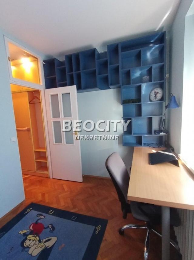 Novi Sad, Kej, Episkopa Visariona, 2. 0, 68m2, 500EUR Neposredna blizina Keja i Dunava