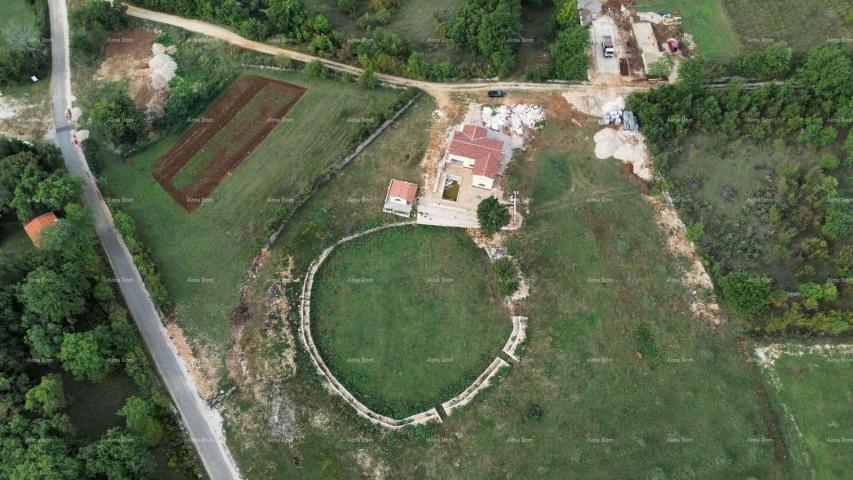 Kuća Prodaja kuće sa bazenom i okućnicom, Svetvinčenat