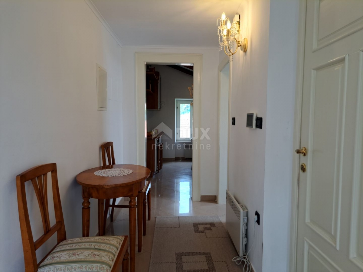 OPATIJA, VOLOSKO - Wohnung von 60 m2, zweite Reihe zum Meer mit Terrasse und Aussicht