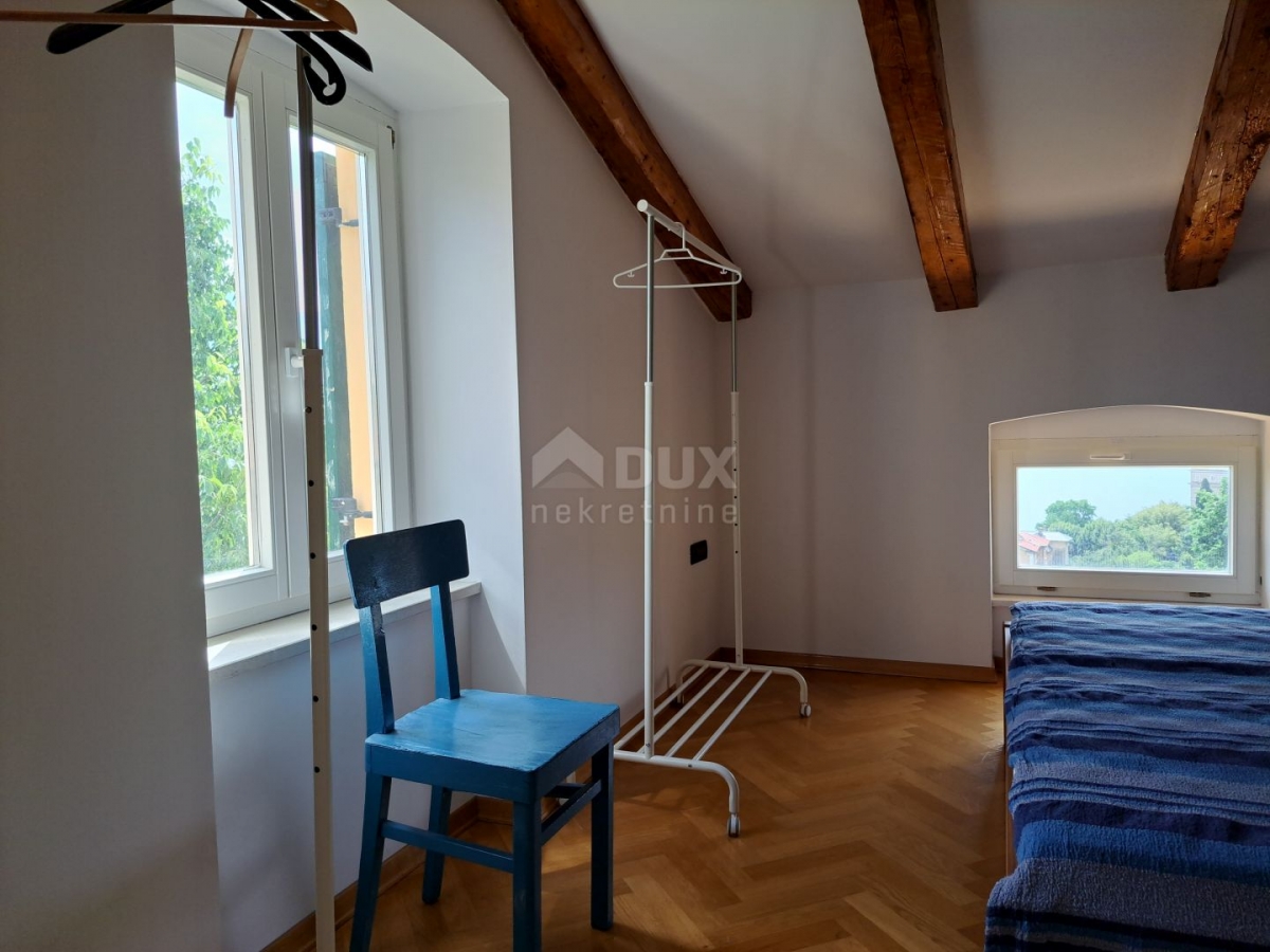 OPATIJA, VOLOSKO - Wohnung von 60 m2, zweite Reihe zum Meer mit Terrasse und Aussicht