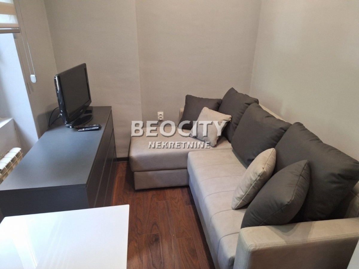 Novi Sad, Centar, Sonje Marinković, 3. 0, 93m2, 1100EUR