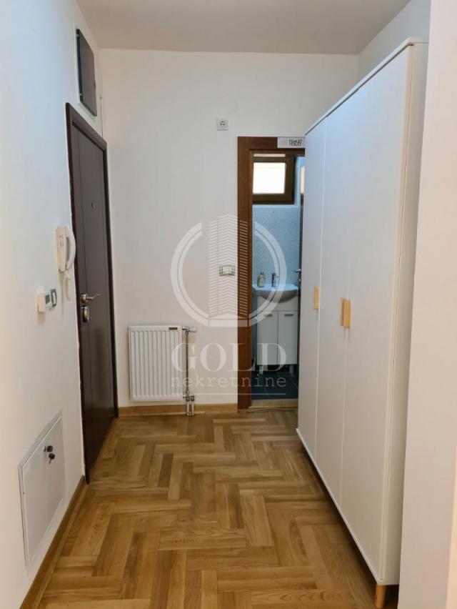 Poslovni prostor za izdavanje, 1440e, 113m² ID#4856