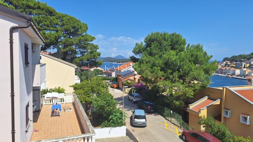 Mali Lošinj - predivni apartman 100 m2 u centru grada