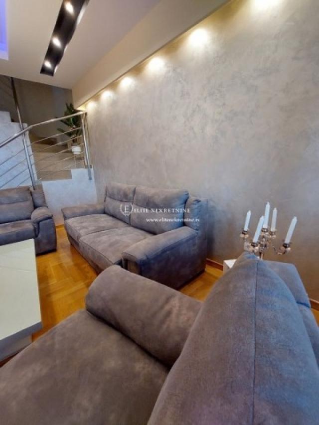 Izdavanje stanova Beograd Vracar-Trosoban duplex penthouse, garaza