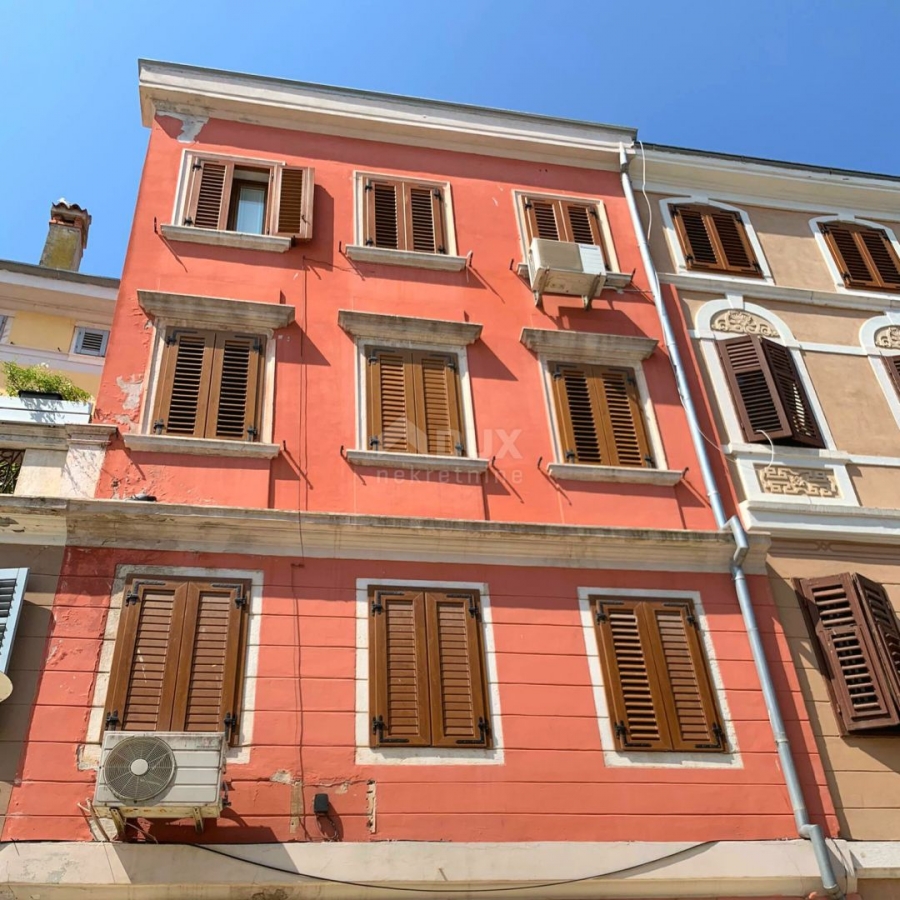 ISTRIEN, ROVINJ - Apartmenthaus im Zentrum nahe der Uferpromenade