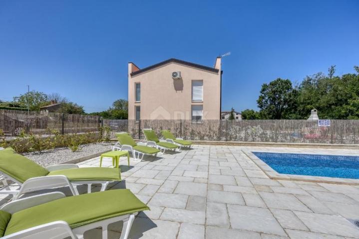 ISTRIA, TINJAN - Semi-detached villa in a quiet and attractive location