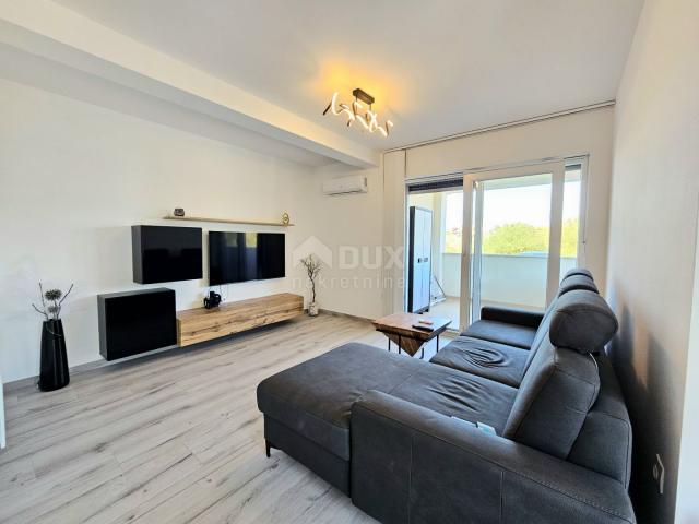 ISTRIEN, PULA, VELI VRH – Luxuriöse 2BR+DB-Wohnung im Erdgeschoss von Novogardnje mit Garten