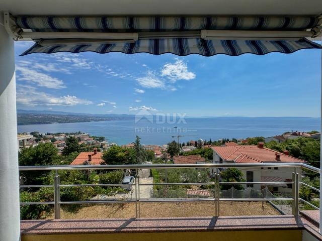 OPATIJA, CENTER - larger apartment in a fine building with a view of the entire Kvarner Bay