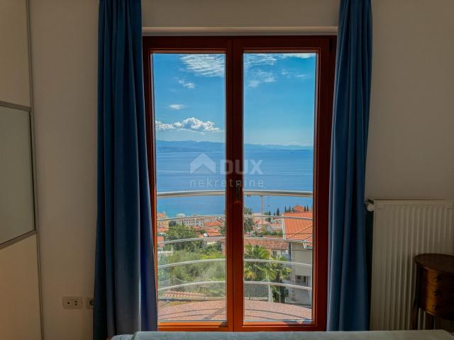 OPATIJA, CENTER - larger apartment in a fine building with a view of the entire Kvarner Bay