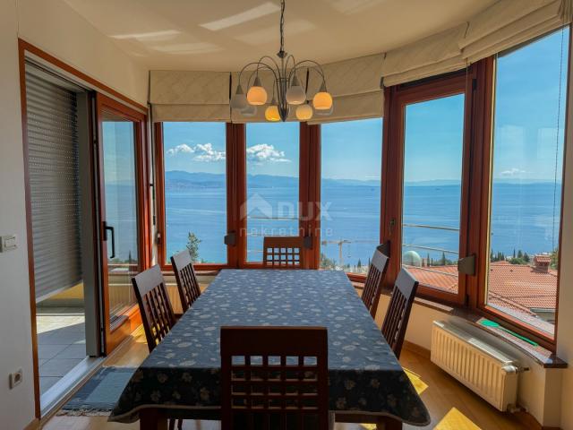 OPATIJA, CENTER - larger apartment in a fine building with a view of the entire Kvarner Bay