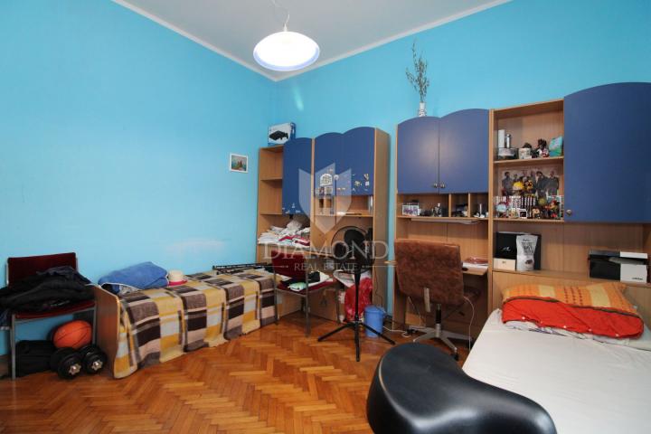 Rijeka, spacious apartment in the very center of the city