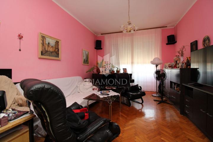 Rijeka, spacious apartment in the very center of the city