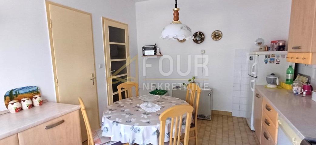 Flat Centar, Pula, 65,69m2