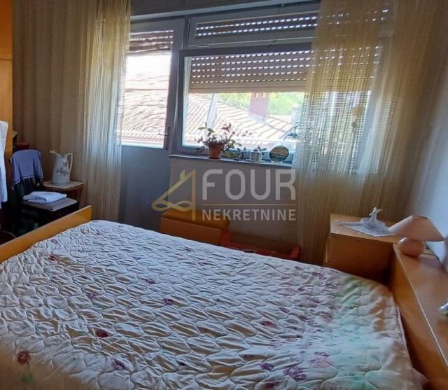 Flat Centar, Pula, 65,69m2