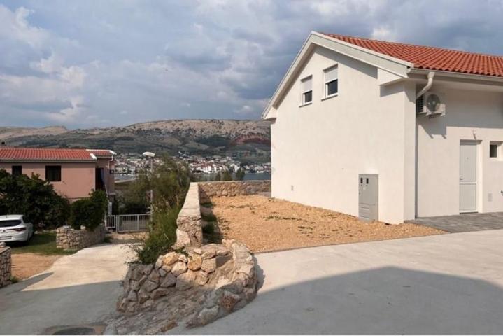 Pag, prizemlje+potkrovlje, 60m2, parking, vrt, pogled,  blizina plaže