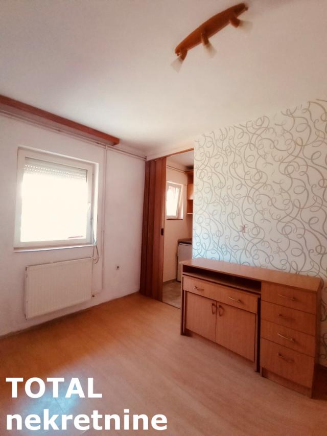 0. 5 Garsonjera NOVI SAD, 44290€