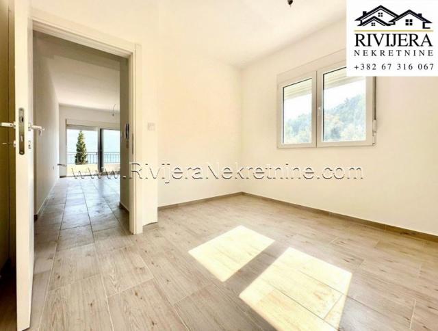 For sale one-bedroom apartment with a sea view in Djenovici Herceg Novi