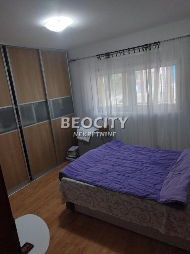 Zemun, Novi grad, Branka Plećaša, 2. 0, 45m2, 400EUR