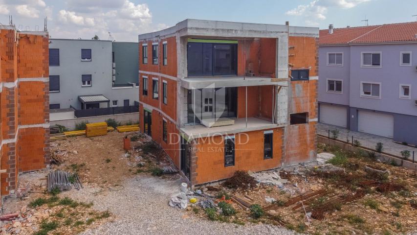 Štinjan - Neue geräumige, moderne Wohnung