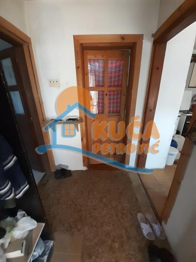 Na prodaju kuća, selo Batušinac, opština Merošina 139m2, plac 1129m2